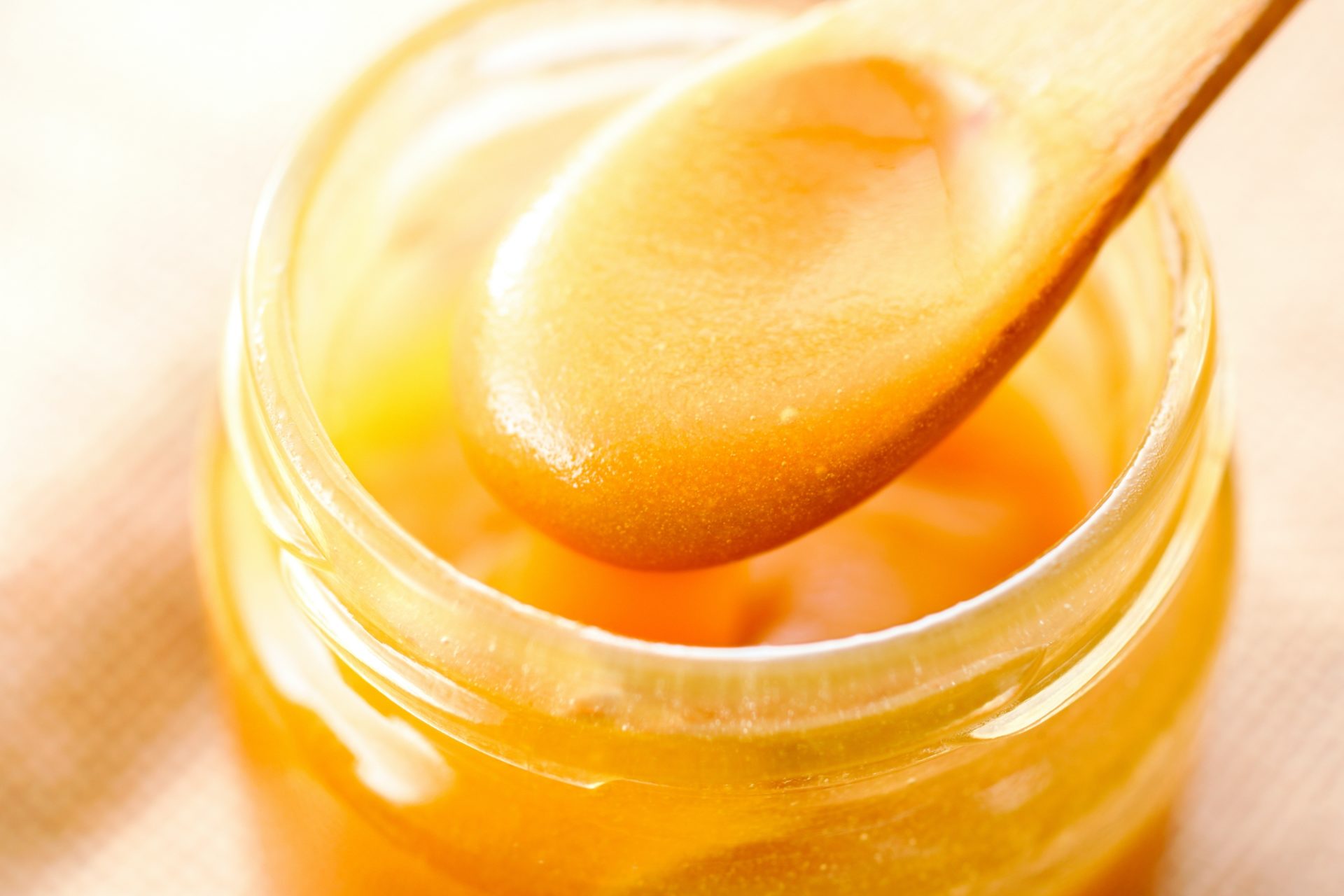 How to use Mānuka Honey with all the many benefits it offers 7