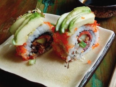 https://www.thatorganicmom.com/wp-content/uploads/2021/05/how-to-make-sushi-at-home-400x300.jpeg